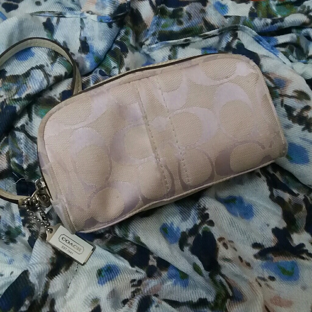 ♡ COACH ♡